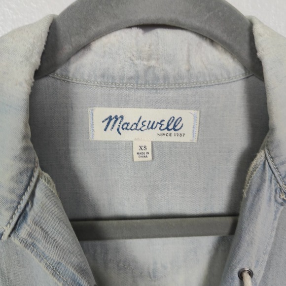 Madewell Chambray Top Women's XS Light Wash Lace Up Neckline Pockets - Picture 5 of 6